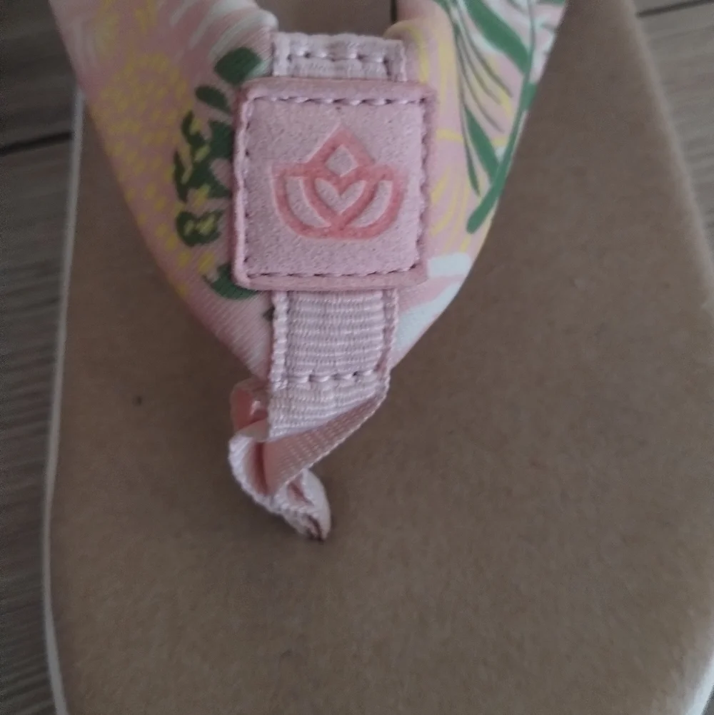 Spenco Victoria Tropical Comfort Step Flip Flops Sandals 🩴 - Picture 4 of 11